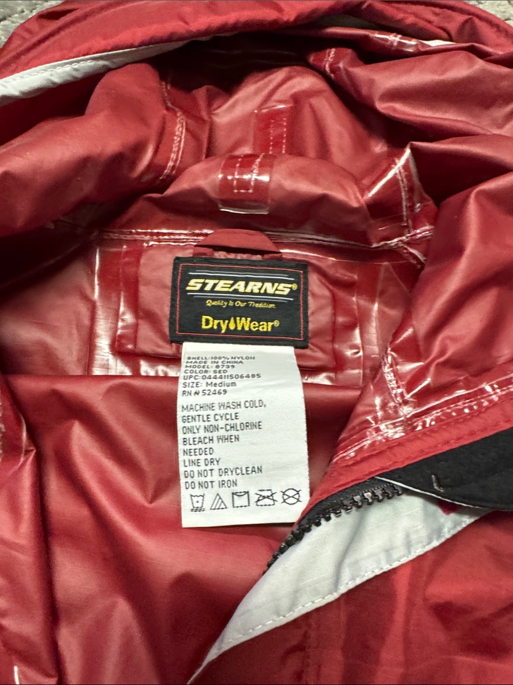 Stearns DryWear waterproof hooded rain jacket size Medium